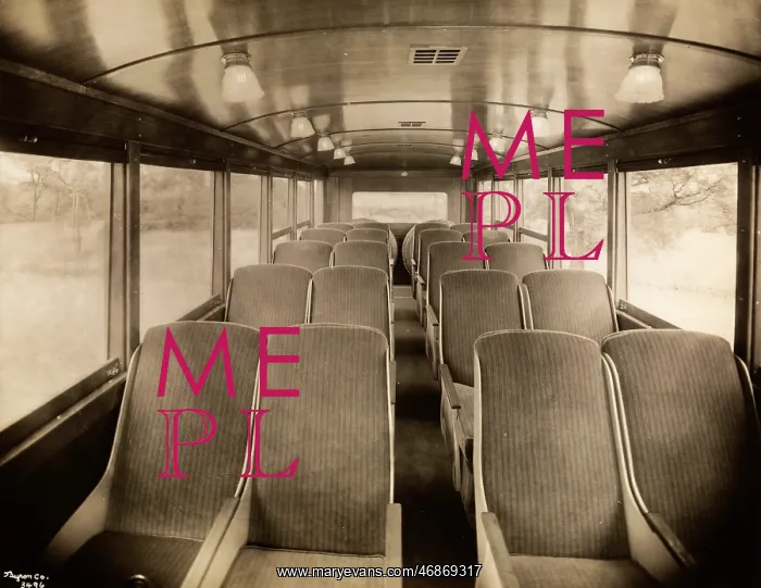 : Tour bus, 1920s : Tour bus, 1920s