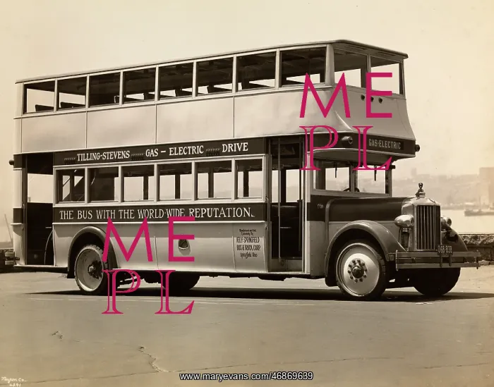: Tour bus, 1920s : Tour bus, 1920s