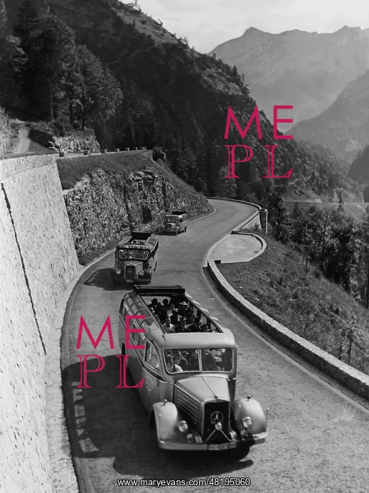 : Tour bus, 1938 : Tour bus, 1938