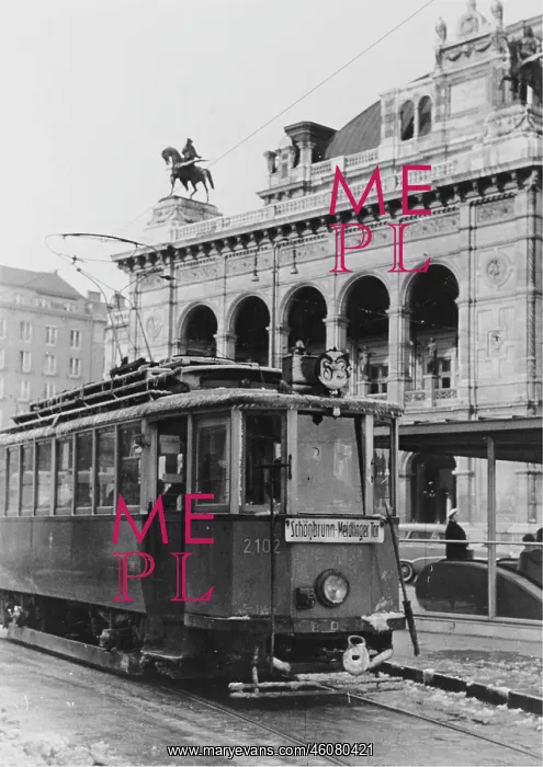 : The last tour of the tram line 63. In front of the : The last tour of the tram line 63. In front of the