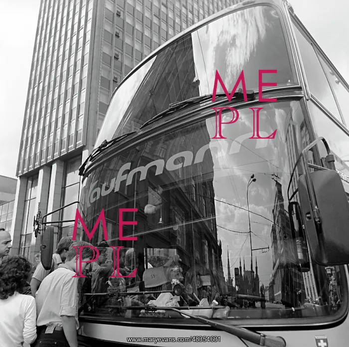 : Tourist bus, 1987 : Tourist bus, 1987