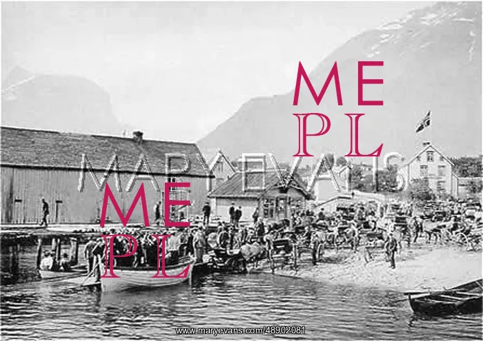 : TOURISTS IN NORWAY : TOURISTS IN NORWAY