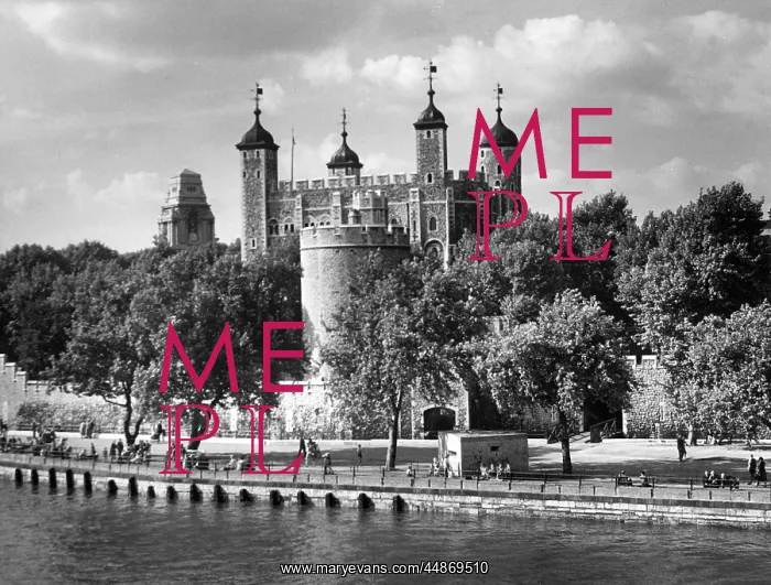  : TOWER OF LONDON