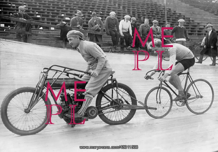 : Track cyclists in New Jersey, 1927 : Track cyclists in New Jersey, 1927