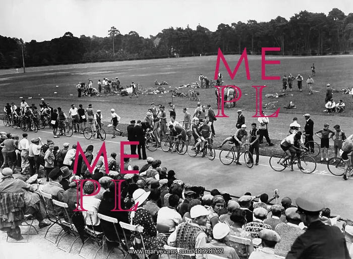 : Track cyclists before the start, 1931 : Track cyclists before the start, 1931