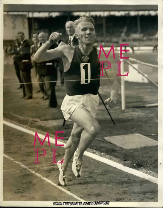 : Track And Field - Decathlon - Javelin : Track And Field - Decathlon - Javelin