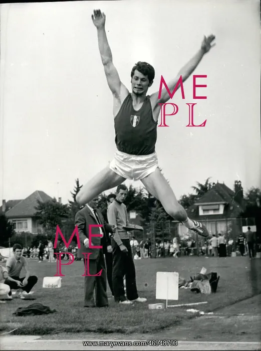 : Track And Field - Decathlon - Javelin : Track And Field - Decathlon - Javelin