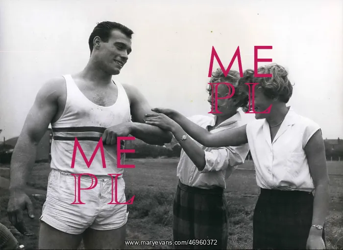 : Track And Field - Decathlon - Javelin : Track And Field - Decathlon - Javelin