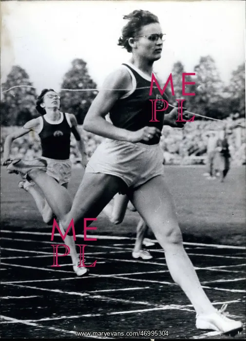 : Track And Field - Decathlon - Javelin : Track And Field - Decathlon - Javelin