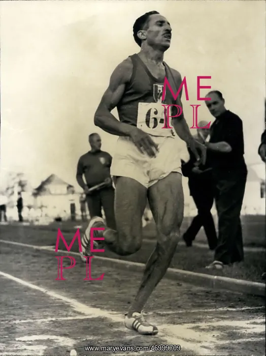 : Track And Field - Decathlon - Javelin : Track And Field - Decathlon - Javelin