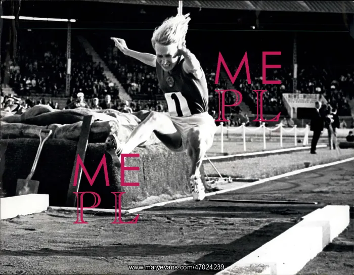 : Track And Field - Decathlon - Javelin : Track And Field - Decathlon - Javelin