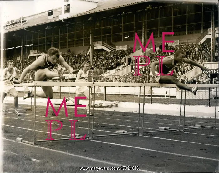 : Track And Field - Decathlon - Javelin : Track And Field - Decathlon - Javelin