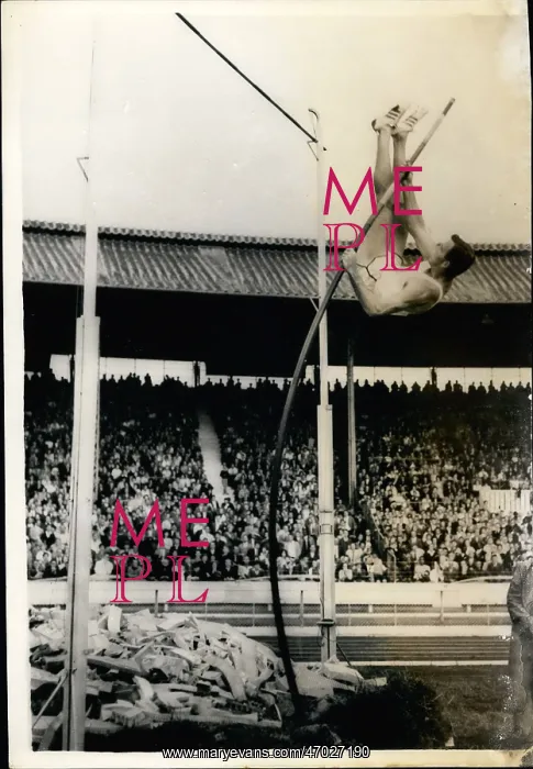 : Track And Field - Decathlon - Javelin : Track And Field - Decathlon - Javelin
