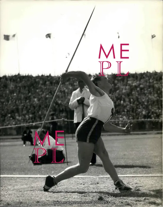 : Track And Field - Decathlon - Javelin : Track And Field - Decathlon - Javelin
