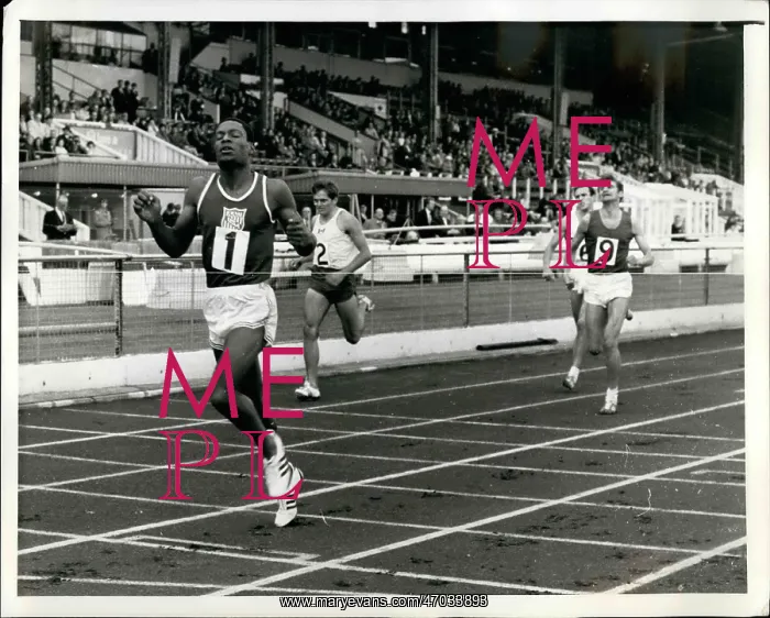 : Track And Field - Decathlon - Javelin : Track And Field - Decathlon - Javelin