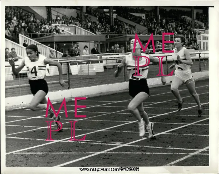 : Track And Field - Decathlon - Javelin : Track And Field - Decathlon - Javelin