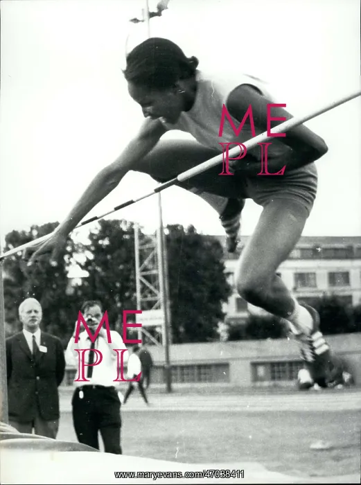 : Track And Field - Decathlon - Javelin : Track And Field - Decathlon - Javelin
