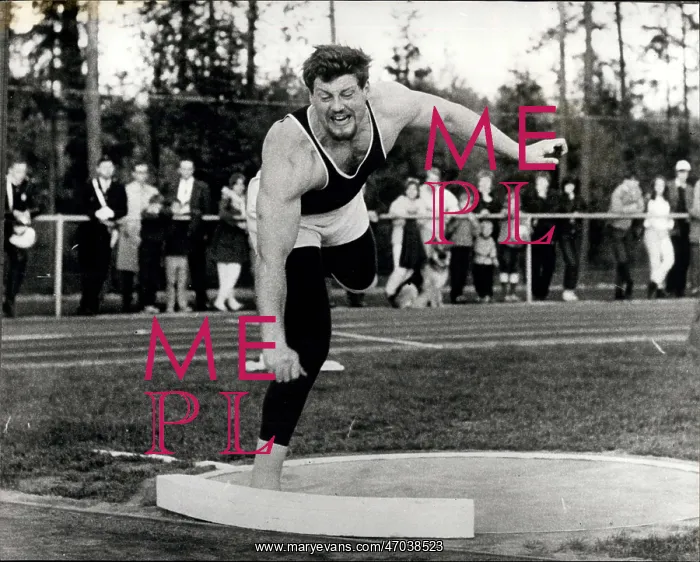 : Track And Field - Decathlon - Javelin : Track And Field - Decathlon - Javelin