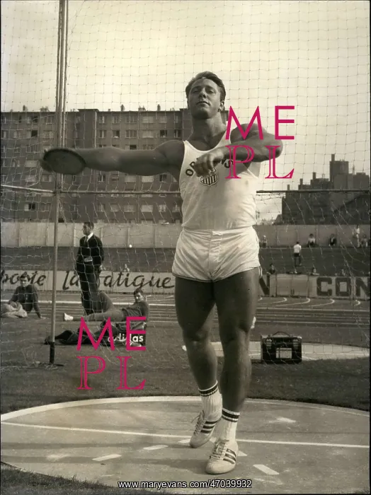 : Track And Field - Decathlon - Javelin : Track And Field - Decathlon - Javelin