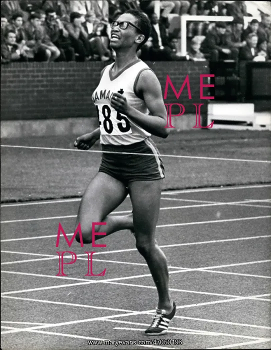 : Track And Field - Decathlon - Javelin : Track And Field - Decathlon - Javelin