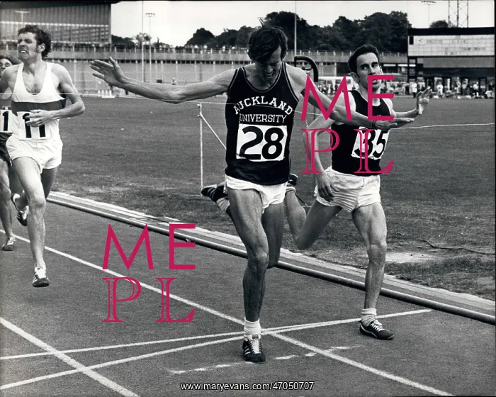 : Track And Field - Decathlon - Javelin : Track And Field - Decathlon - Javelin