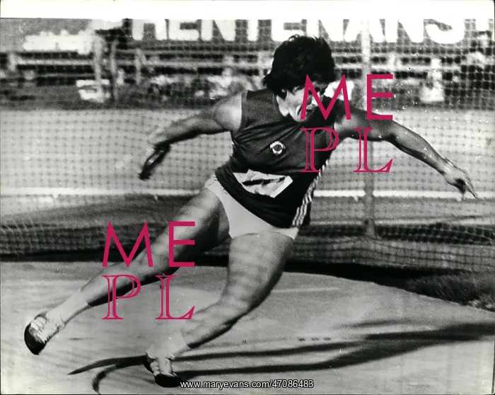 : Track And Field - Decathlon - Javelin : Track And Field - Decathlon - Javelin