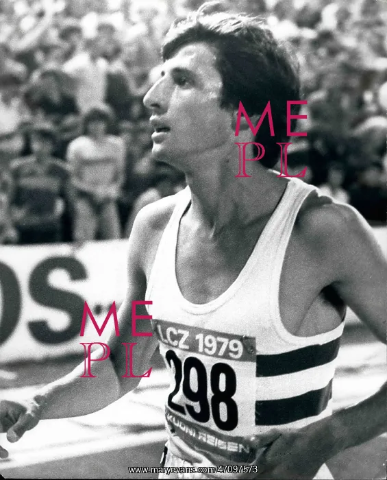 : Track And Field - Decathlon - Javelin : Track And Field - Decathlon - Javelin
