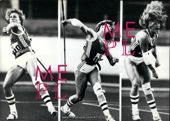 : Track And Field - Decathlon - Javelin : Track And Field - Decathlon - Javelin