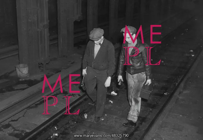 : Track runner in New York subway, 1935 : Track runner in New York subway, 1935