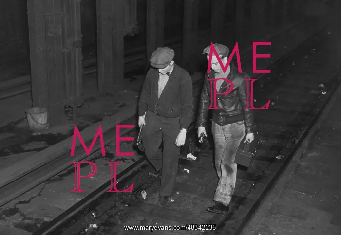 : Track runner in New York subway, 1935 : Track runner in New York subway, 1935