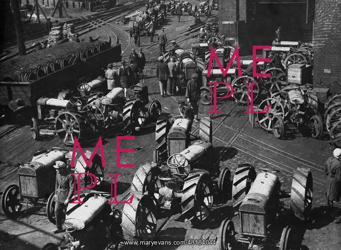 : Tractor manufacturing in the Soviet Union, 1931 : Tractor manufacturing in the Soviet Union, 1931