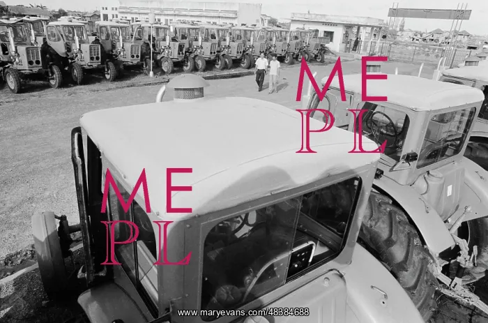 : Tractor service station in Phnompenh : Tractor service station in Phnompenh