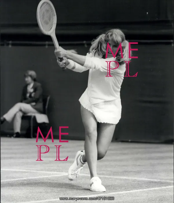 : Tracy Austin in tennis match at Wimbledon : Tracy Austin in tennis match at Wimbledon