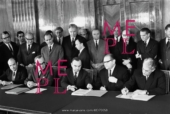 : Trade Agreement between USSR and Brazil : Trade Agreement between USSR and Brazil
