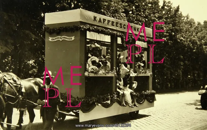 : Trade pageant through Vienna - Wagon Kaffeeschanker : Trade pageant through Vienna - Wagon Kaffeeschanker