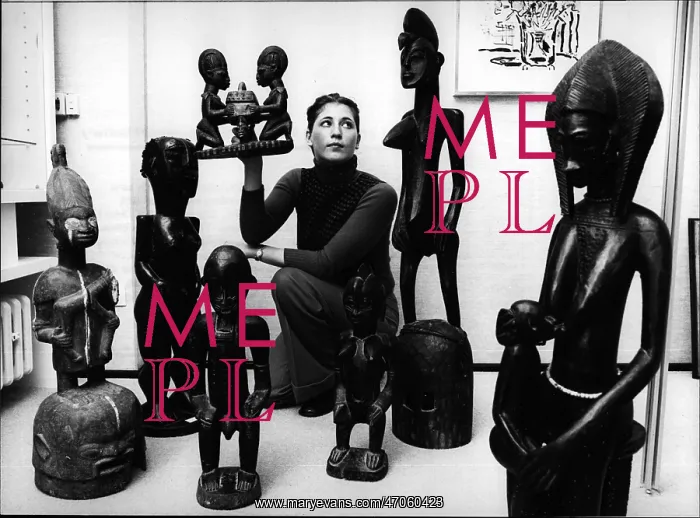 : Traditional African sculptures, exhibition in Dusseldorf : Traditional African sculptures, exhibition in Dusseldorf
