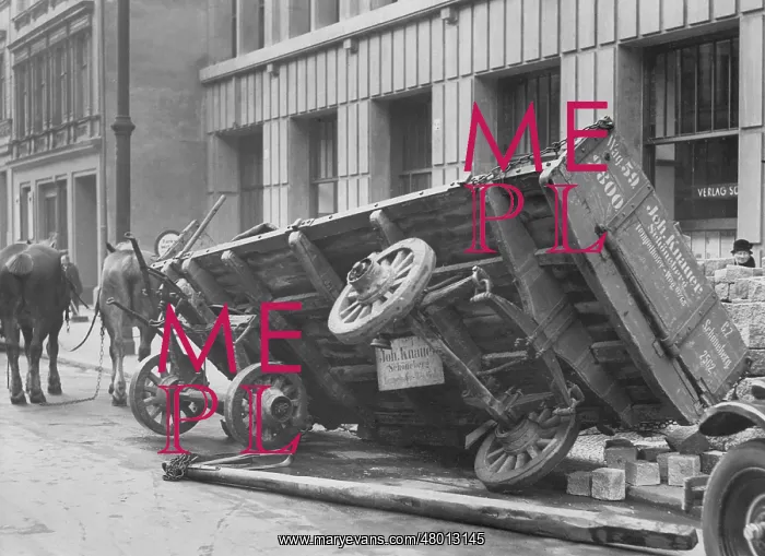 : Traffic accident, 1932 : Traffic accident, 1932