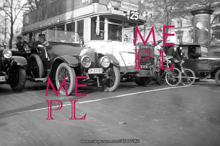: Traffic in Berlin, 1928 : Traffic in Berlin, 1928