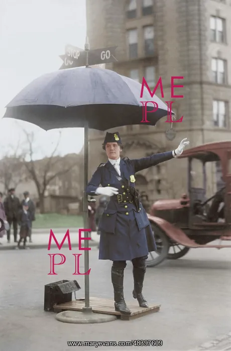 : Traffic cop in Washington D.C. circa 1918 : Traffic cop in Washington D.C. circa 1918