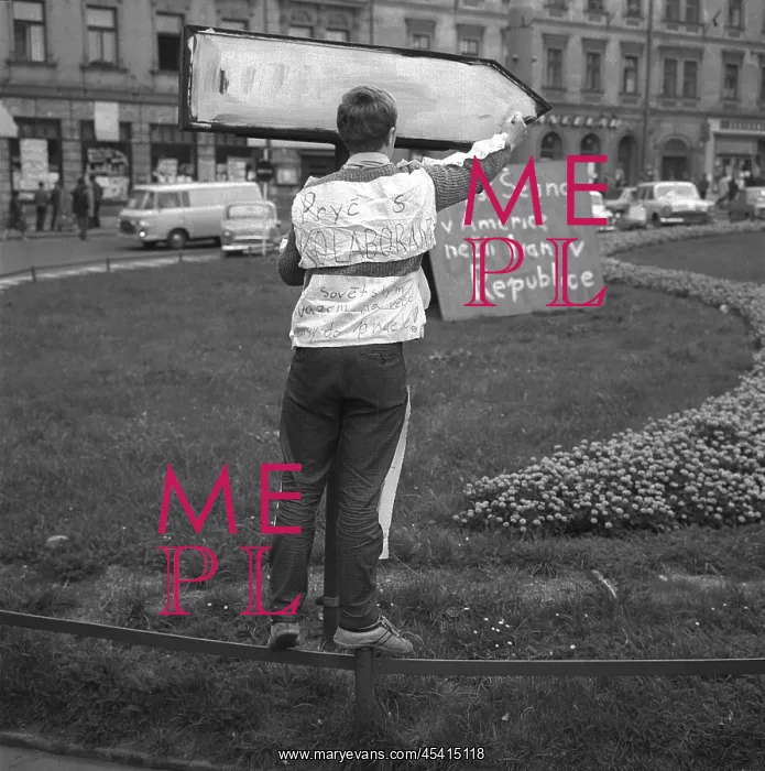: Traffic - direction signs - protest - resistance - Liberec : Traffic - direction signs - protest - resistance - Liberec