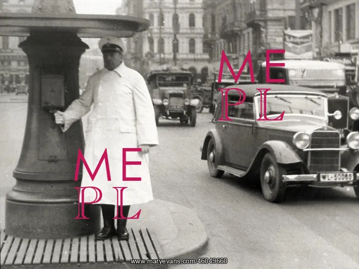 : Traffic policeman : Traffic policeman