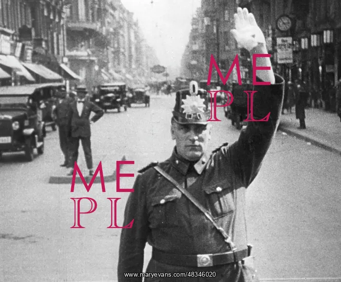 : Traffic policeman in Berlin, 1927 : Traffic policeman in Berlin, 1927