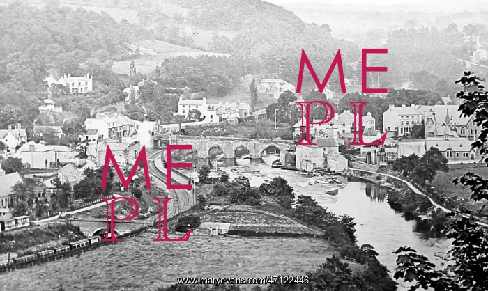 : Train approaching Llangollen, Wales : Train approaching Llangollen, Wales