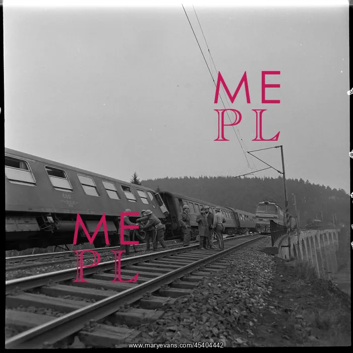 : Train collision - accident - trains - large railway : Train collision - accident - trains - large railway