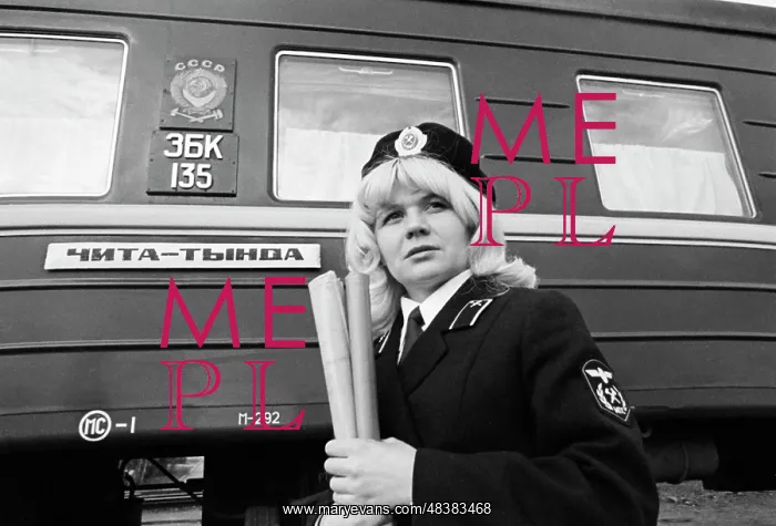 : Train conductor Maria Vryukalo : Train conductor Maria Vryukalo