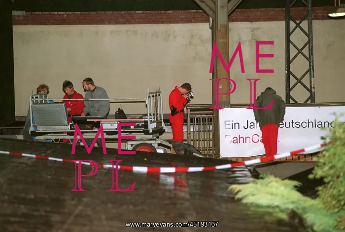 : Train station Bad Kleinen - Securing of evidence : Train station Bad Kleinen - Securing of evidence