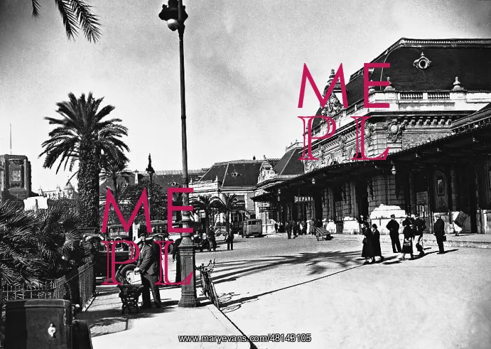 : Train station of Nice, 1934 : Train station of Nice, 1934