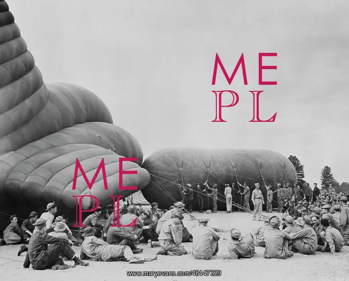 : Trainees observe an instructor on inflating : Trainees observe an instructor on inflating