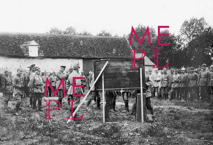 : Training of aspiring officers on the Eastern front, 1915 : Training of aspiring officers on the Eastern front, 1915