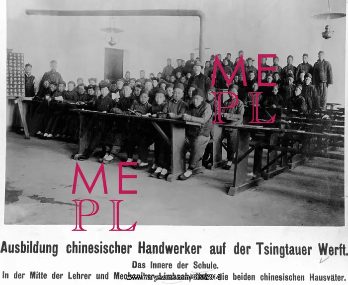 : Training of Chinese craftsmen in Tsigntao, 1911 : Training of Chinese craftsmen in Tsigntao, 1911